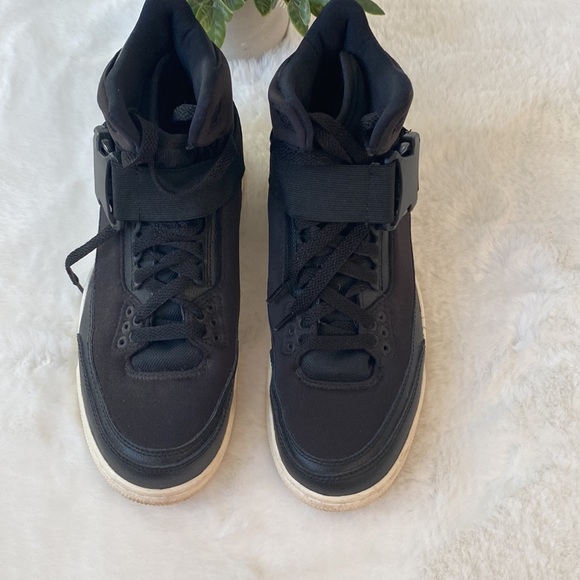 Women’s Air Jordan 3 Retro EXP XX Black Sail - Picture 2 of 13